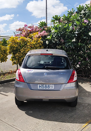 H588 Back 300